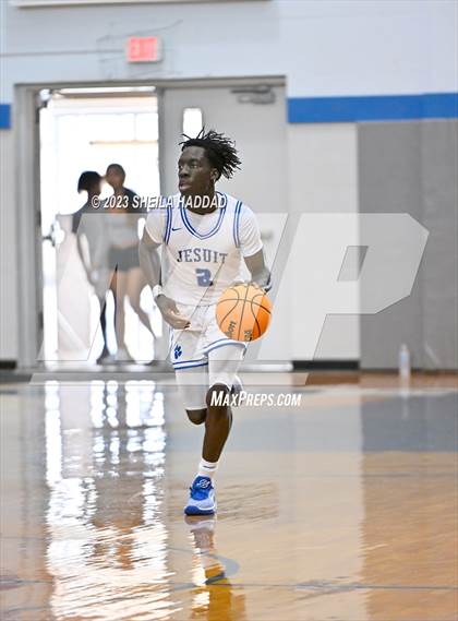 Thumbnail 1 in Hillsborough @ Jesuit photogallery.