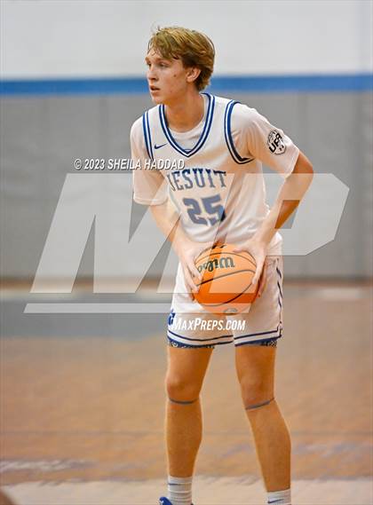 Thumbnail 2 in Hillsborough @ Jesuit photogallery.