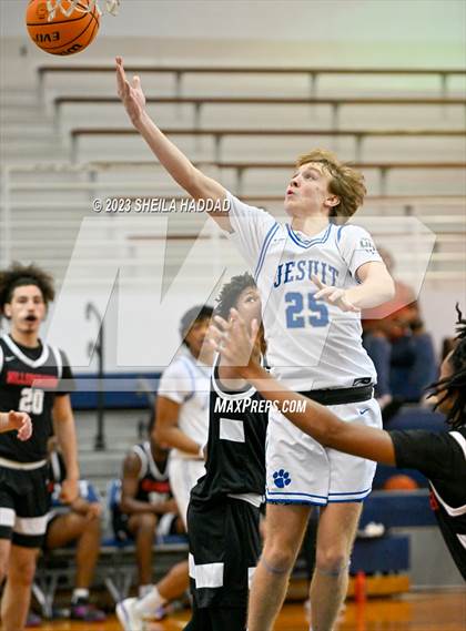 Thumbnail 1 in Hillsborough @ Jesuit photogallery.