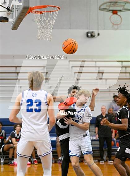 Thumbnail 1 in Hillsborough @ Jesuit photogallery.