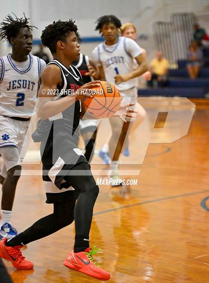 Thumbnail 1 in Hillsborough @ Jesuit photogallery.