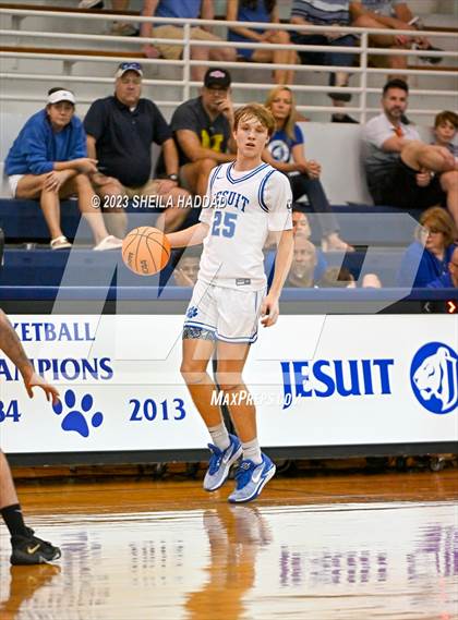 Thumbnail 2 in Hillsborough @ Jesuit photogallery.