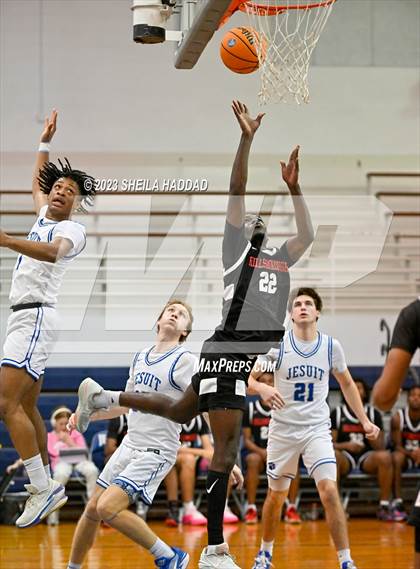 Thumbnail 3 in Hillsborough @ Jesuit photogallery.