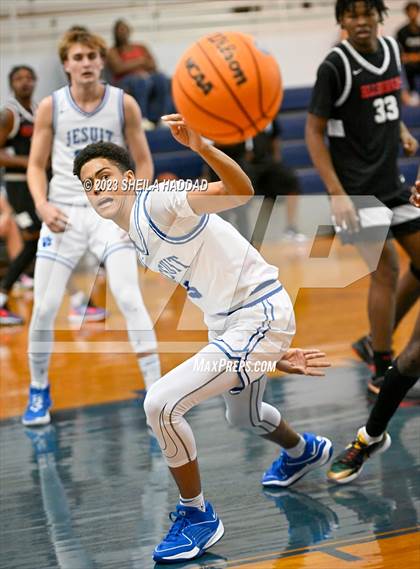 Thumbnail 2 in Hillsborough @ Jesuit photogallery.