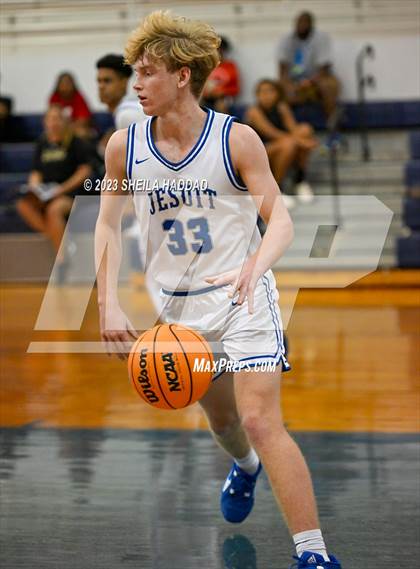 Thumbnail 3 in Hillsborough @ Jesuit photogallery.