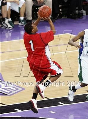 Thumbnail 2 in Horizon vs. Sacred Heart Cathedral (CIF State D4 Final) photogallery.