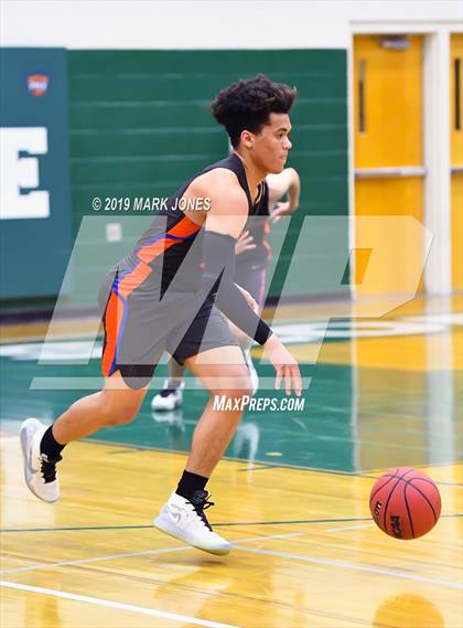 Thumbnail 3 in Chaparral vs. Thunderbird (Sunnyslope Hoopsgiving Basketball Tournament) photogallery.