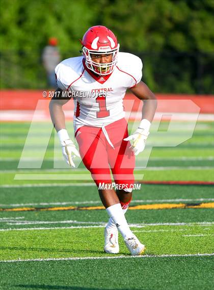 Thumbnail 2 in Hinsdale Central vs. St. Xavier (Crosstown Showdown) photogallery.