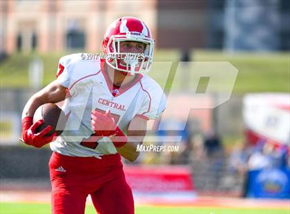 Thumbnail 2 in Hinsdale Central vs. St. Xavier (Crosstown Showdown) photogallery.