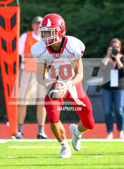 Thumbnail 3 in Hinsdale Central vs. St. Xavier (Crosstown Showdown) photogallery.