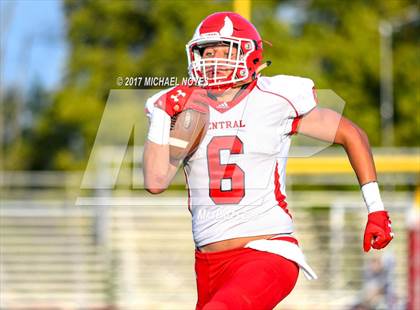 Thumbnail 1 in Hinsdale Central vs. St. Xavier (Crosstown Showdown) photogallery.