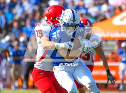 Thumbnail 3 in Hinsdale Central vs. St. Xavier (Crosstown Showdown) photogallery.