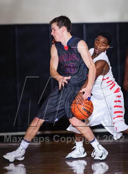Thumbnail 1 in Pearce vs. Taft (McDonald's Texas Invitational) photogallery.