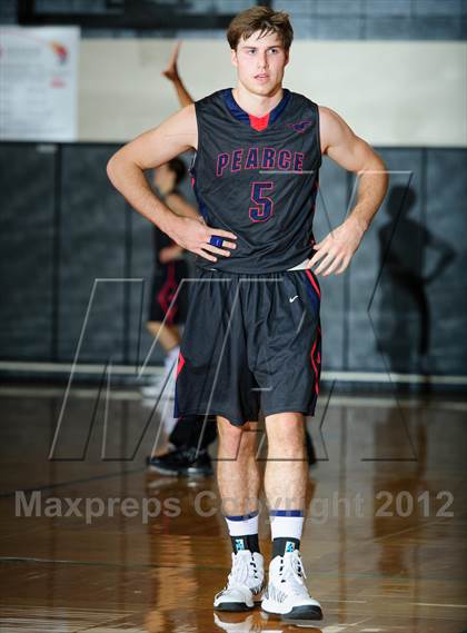 Thumbnail 3 in Pearce vs. Taft (McDonald's Texas Invitational) photogallery.