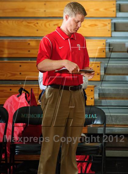 Thumbnail 1 in Pearce vs. Taft (McDonald's Texas Invitational) photogallery.