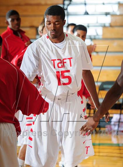 Thumbnail 2 in Pearce vs. Taft (McDonald's Texas Invitational) photogallery.