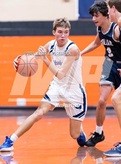 Thumbnail 2 in Goliad vs Snook (Schulenburg Shorthorn Tournament) photogallery.