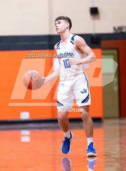 Thumbnail 2 in Goliad vs Snook (Schulenburg Shorthorn Tournament) photogallery.