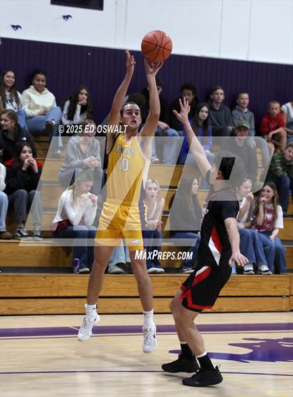 Thumbnail 1 in Arroyo @ Middletown (CIF NCS D4 First Round) photogallery.