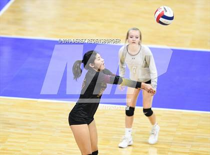 Thumbnail 2 in Eagle Ridge Academy vs Alamosa (CHSAA 3A Pool Play) photogallery.