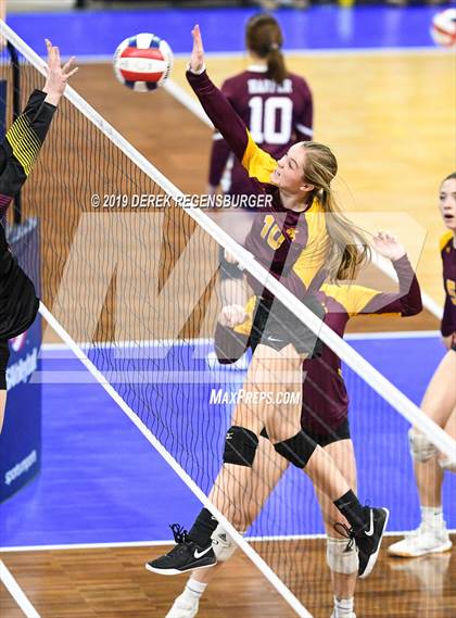 Thumbnail 3 in Eagle Ridge Academy vs Alamosa (CHSAA 3A Pool Play) photogallery.