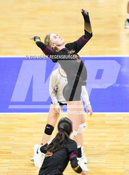 Thumbnail 2 in Eagle Ridge Academy vs Alamosa (CHSAA 3A Pool Play) photogallery.