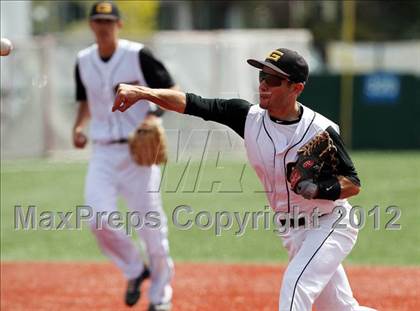 Thumbnail 2 in Granada vs. San Leandro (Alhambra Easter Classic) photogallery.