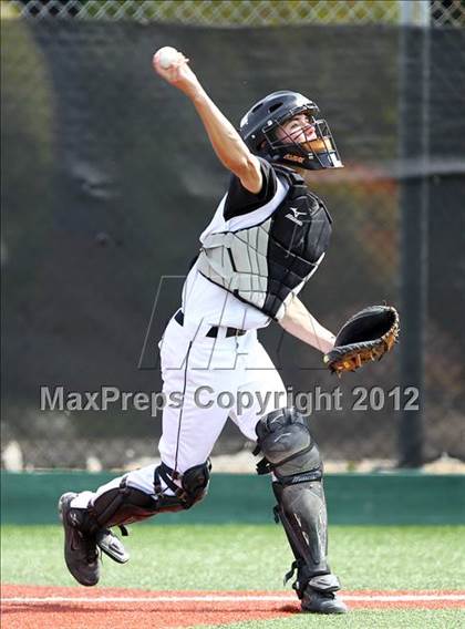 Thumbnail 2 in Granada vs. San Leandro (Alhambra Easter Classic) photogallery.