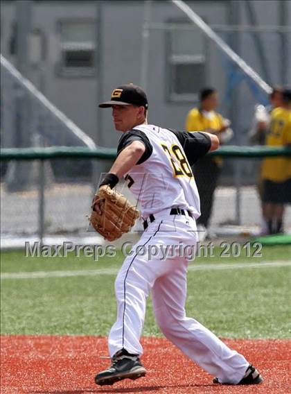 Thumbnail 2 in Granada vs. San Leandro (Alhambra Easter Classic) photogallery.