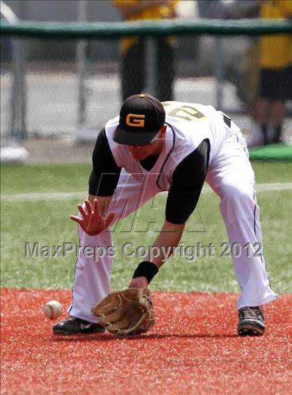 Thumbnail 1 in Granada vs. San Leandro (Alhambra Easter Classic) photogallery.
