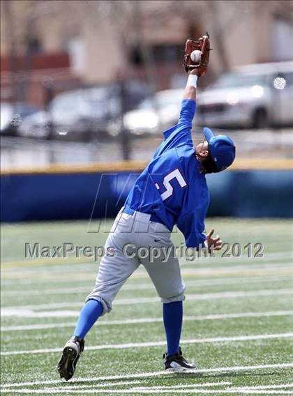 Thumbnail 1 in Granada vs. San Leandro (Alhambra Easter Classic) photogallery.