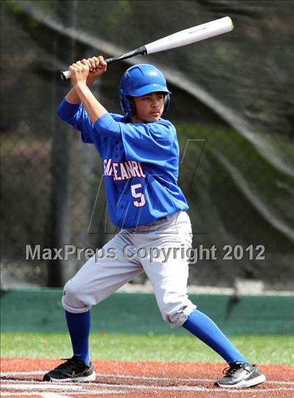Thumbnail 2 in Granada vs. San Leandro (Alhambra Easter Classic) photogallery.