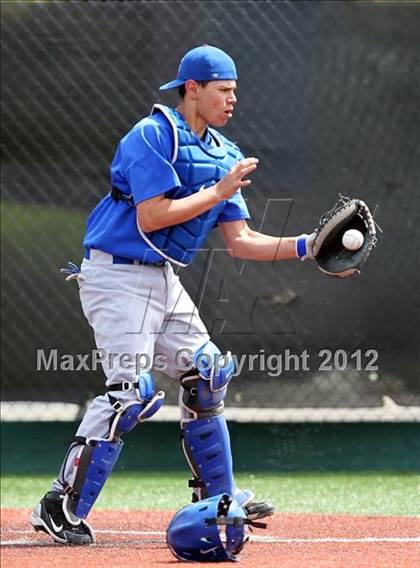 Thumbnail 1 in Granada vs. San Leandro (Alhambra Easter Classic) photogallery.