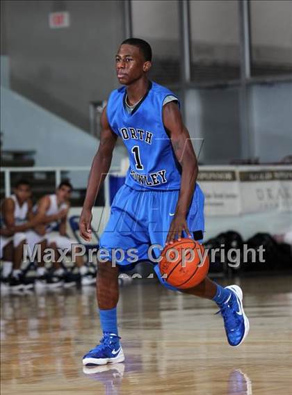 Thumbnail 1 in North Crowley vs. Clark (McDonald's Texas Invitational) photogallery.