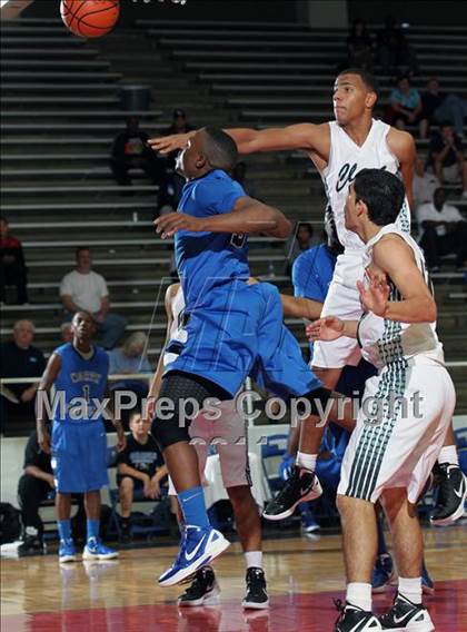 Thumbnail 3 in North Crowley vs. Clark (McDonald's Texas Invitational) photogallery.
