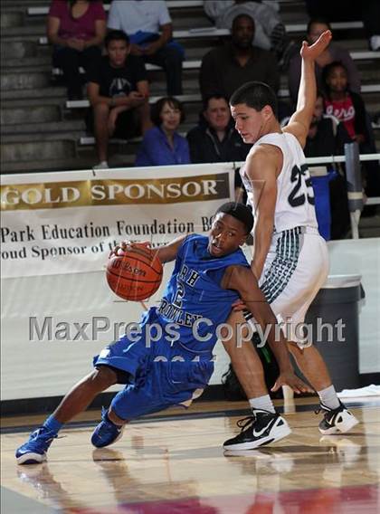 Thumbnail 3 in North Crowley vs. Clark (McDonald's Texas Invitational) photogallery.