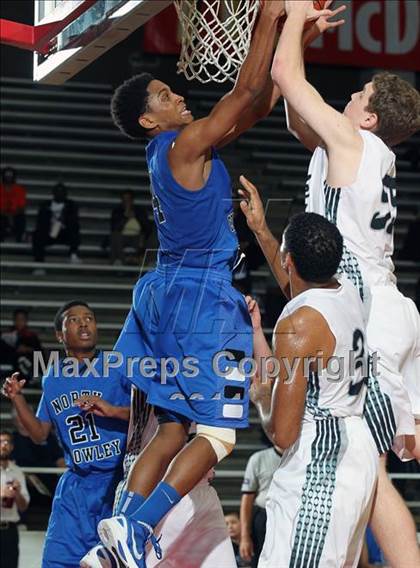 Thumbnail 1 in North Crowley vs. Clark (McDonald's Texas Invitational) photogallery.