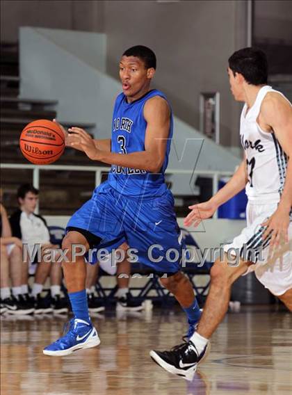 Thumbnail 2 in North Crowley vs. Clark (McDonald's Texas Invitational) photogallery.