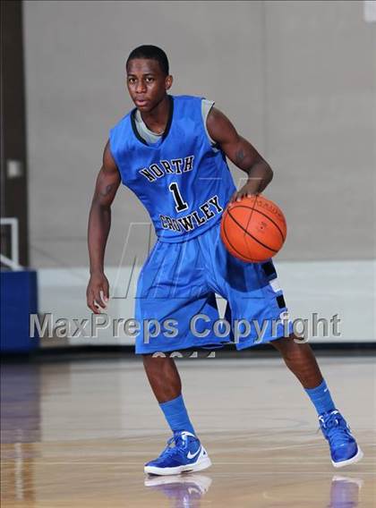 Thumbnail 2 in North Crowley vs. Clark (McDonald's Texas Invitational) photogallery.
