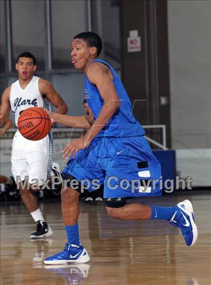 Thumbnail 1 in North Crowley vs. Clark (McDonald's Texas Invitational) photogallery.