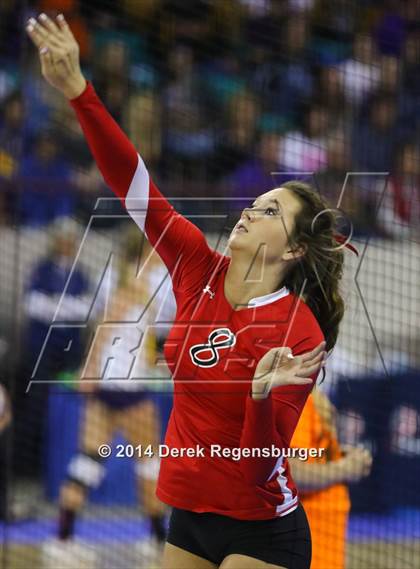 Thumbnail 2 in Eaton vs Olathe (CHSAA 3A Playoff) photogallery.