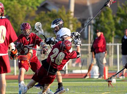 Thumbnail 3 in JV: Cardinal Newman @ Justin-Siena photogallery.