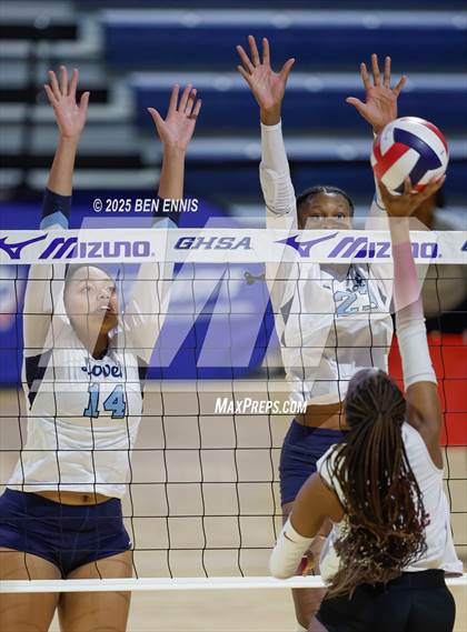 Thumbnail 1 in Hebron Christian vs. Lovett (GHSA Private State Championship) photogallery.