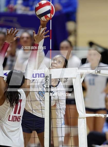 Thumbnail 2 in Hebron Christian vs. Lovett (GHSA Private State Final) photogallery.