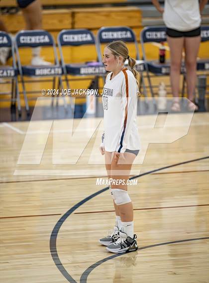Thumbnail 3 in Tucson High Magnet School @ Cienega photogallery.