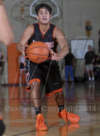 Thumbnail 1 in Mamaroneck vs Rye  (17th annual Mamaroneck Sound Shore Classic) photogallery.
