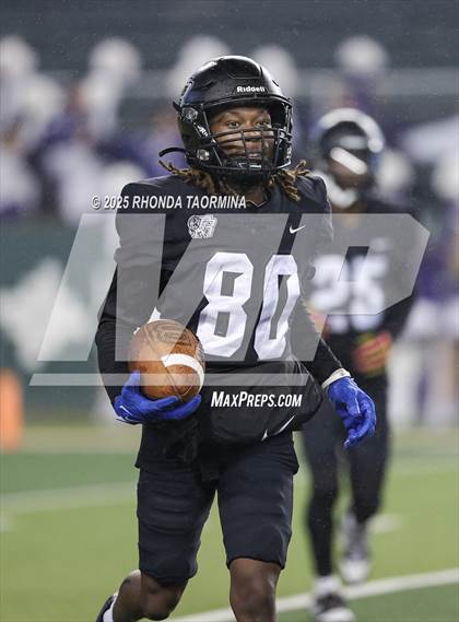 Thumbnail 3 in Boerne vs. Randle (UIL 5A D2 Football Semifinal) photogallery.
