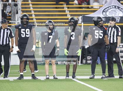 Thumbnail 3 in Boerne vs. Randle (UIL 5A D2 Football Semifinal) photogallery.