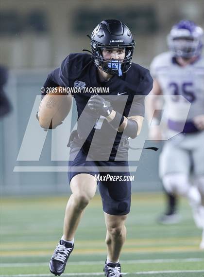 Thumbnail 3 in Boerne vs. Randle (UIL 5A D2 Football Semifinal) photogallery.