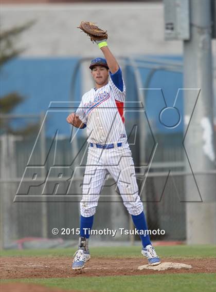 Thumbnail 3 in Manogue @ Reno (NIAA D1 North Semifinal) photogallery.
